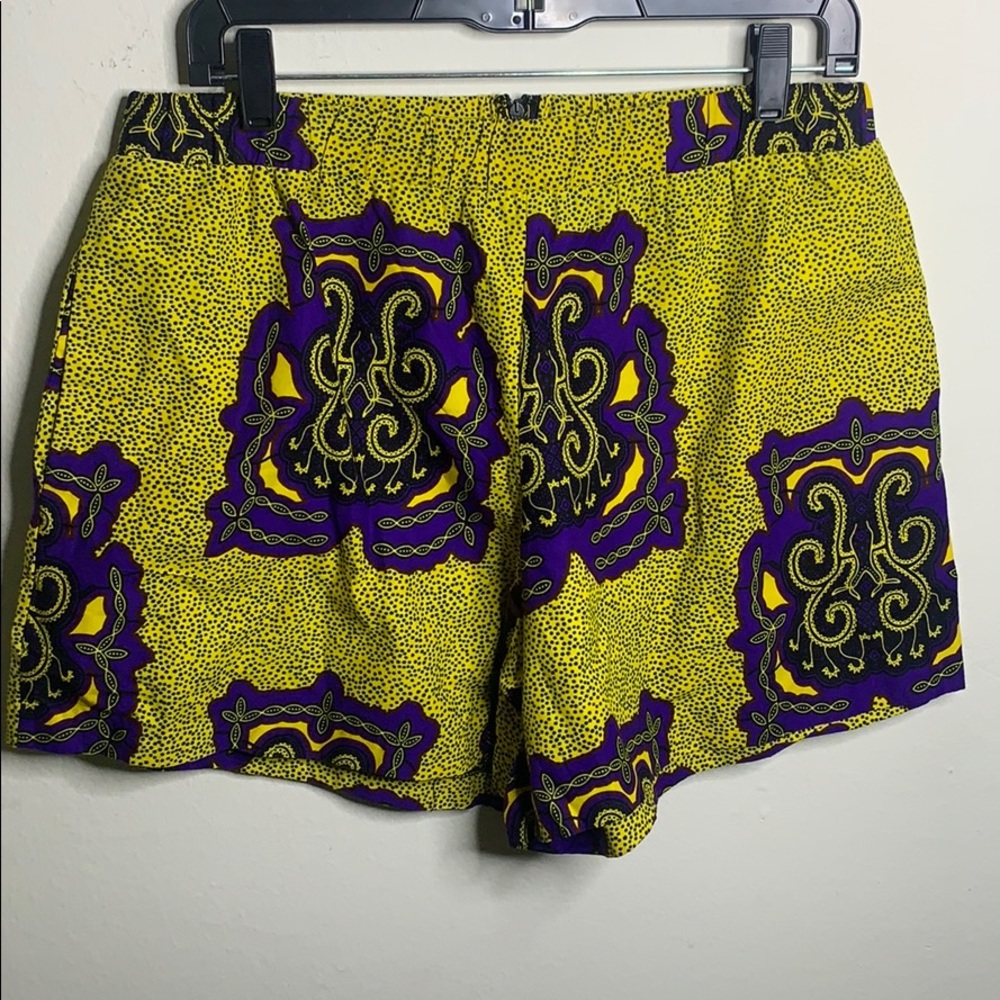 Pretty printed shorts